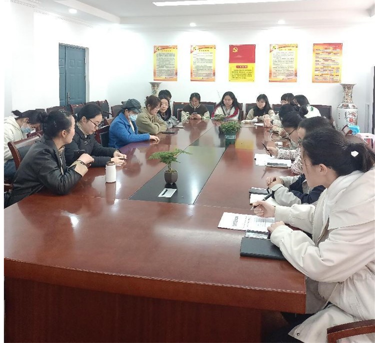 c33bf999ce014c11a4f5172456b09440.jpg c33bf999ce014c11a4f5172456b09440.jpg